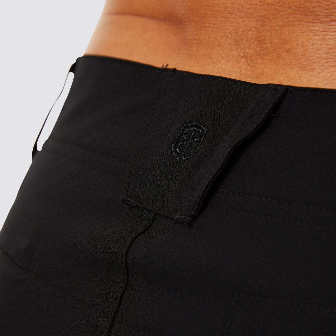 Delta Short (Black)