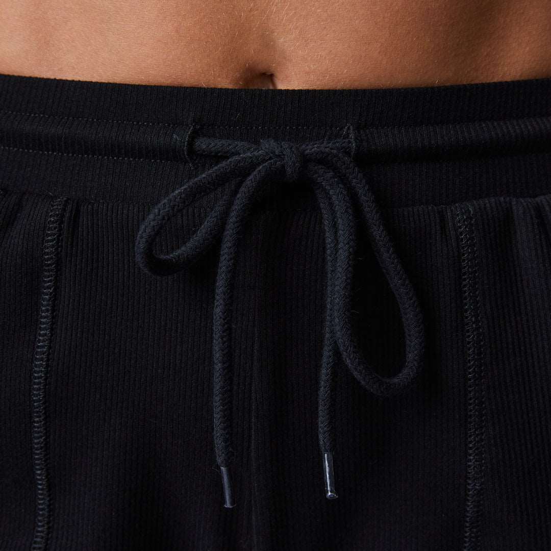 Black waist band short