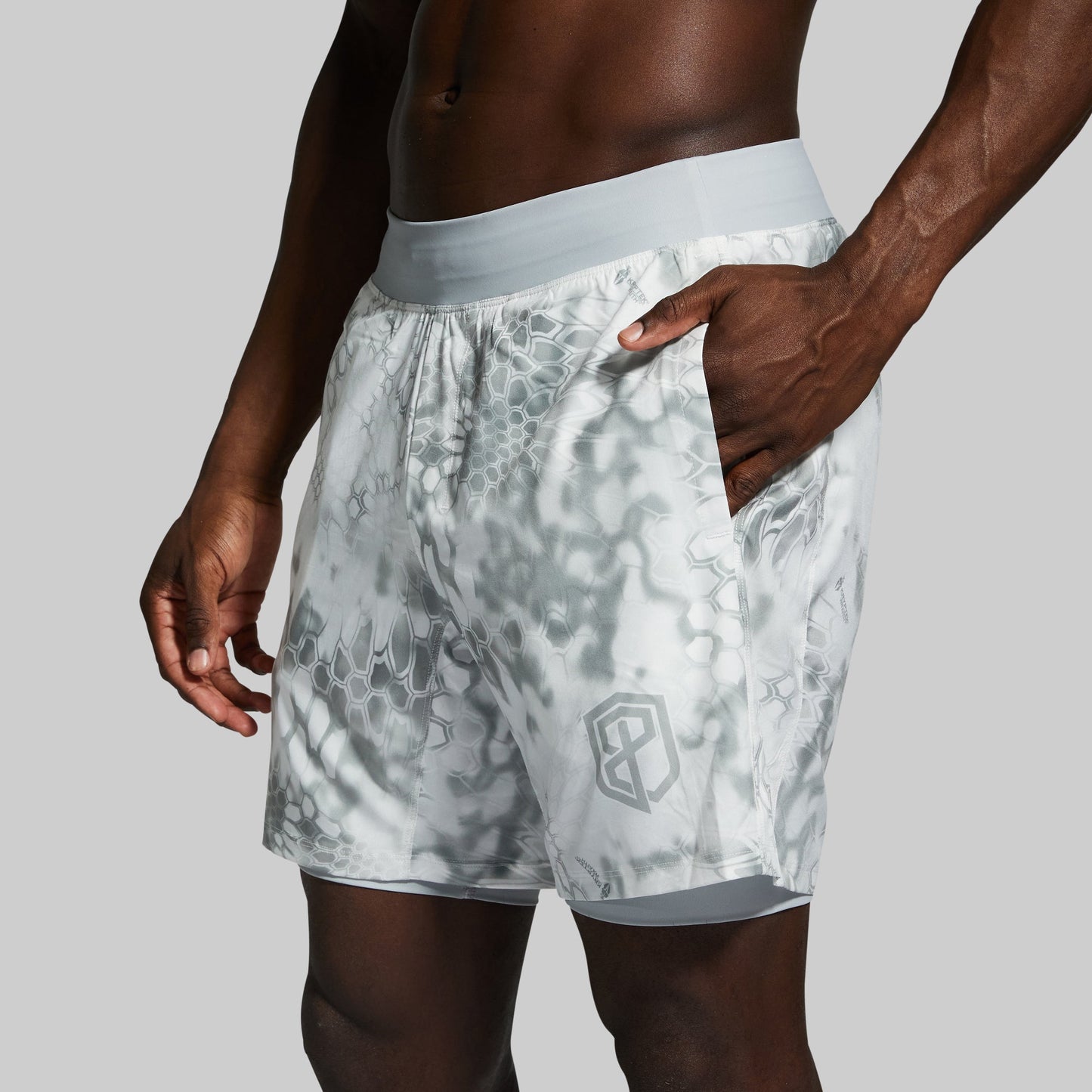 Men Versatile Short w/ Compression 7" (Wraith)