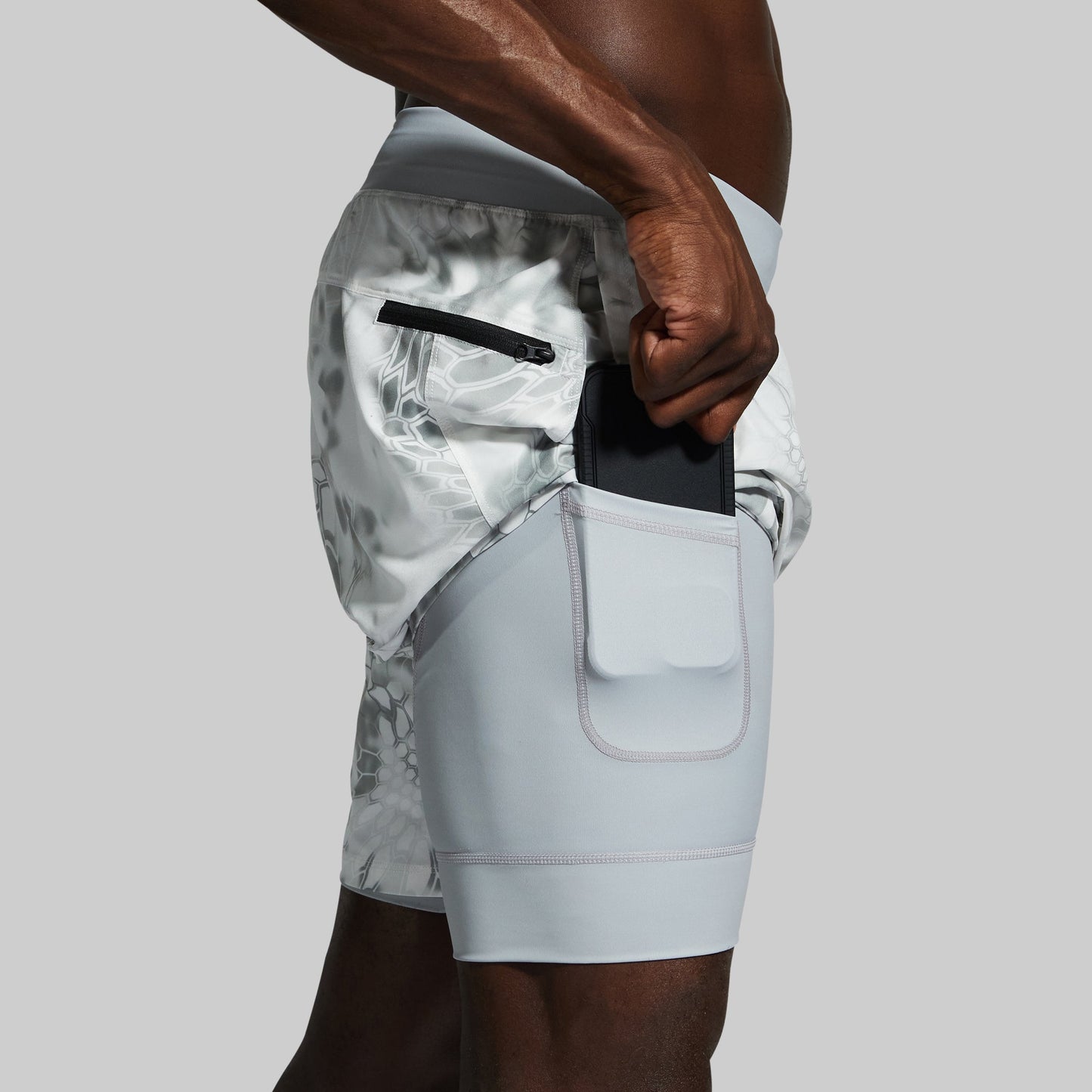 Men Versatile Short w/ Compression 7" (Wraith)