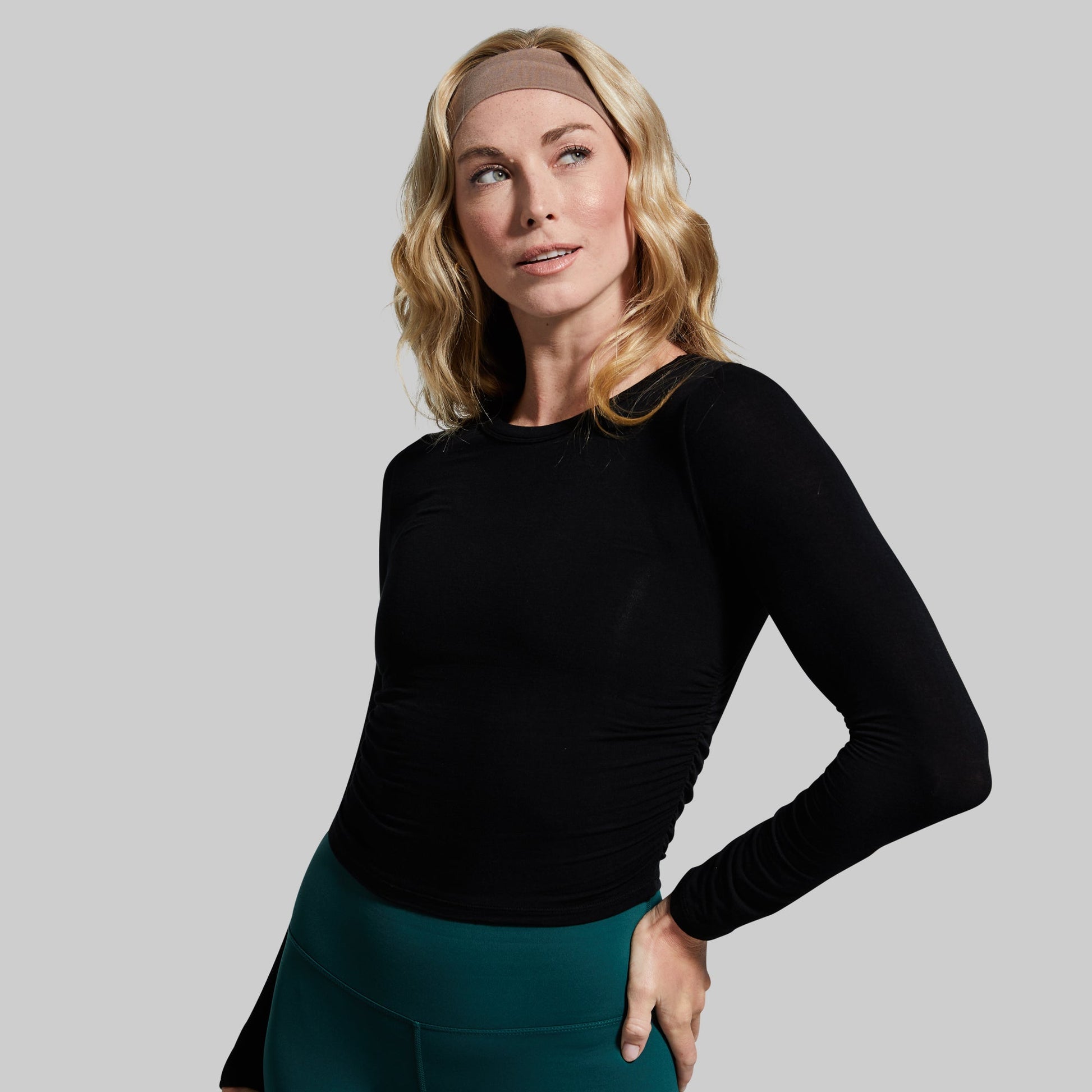 Women Look At Me Long Sleeve (Black)