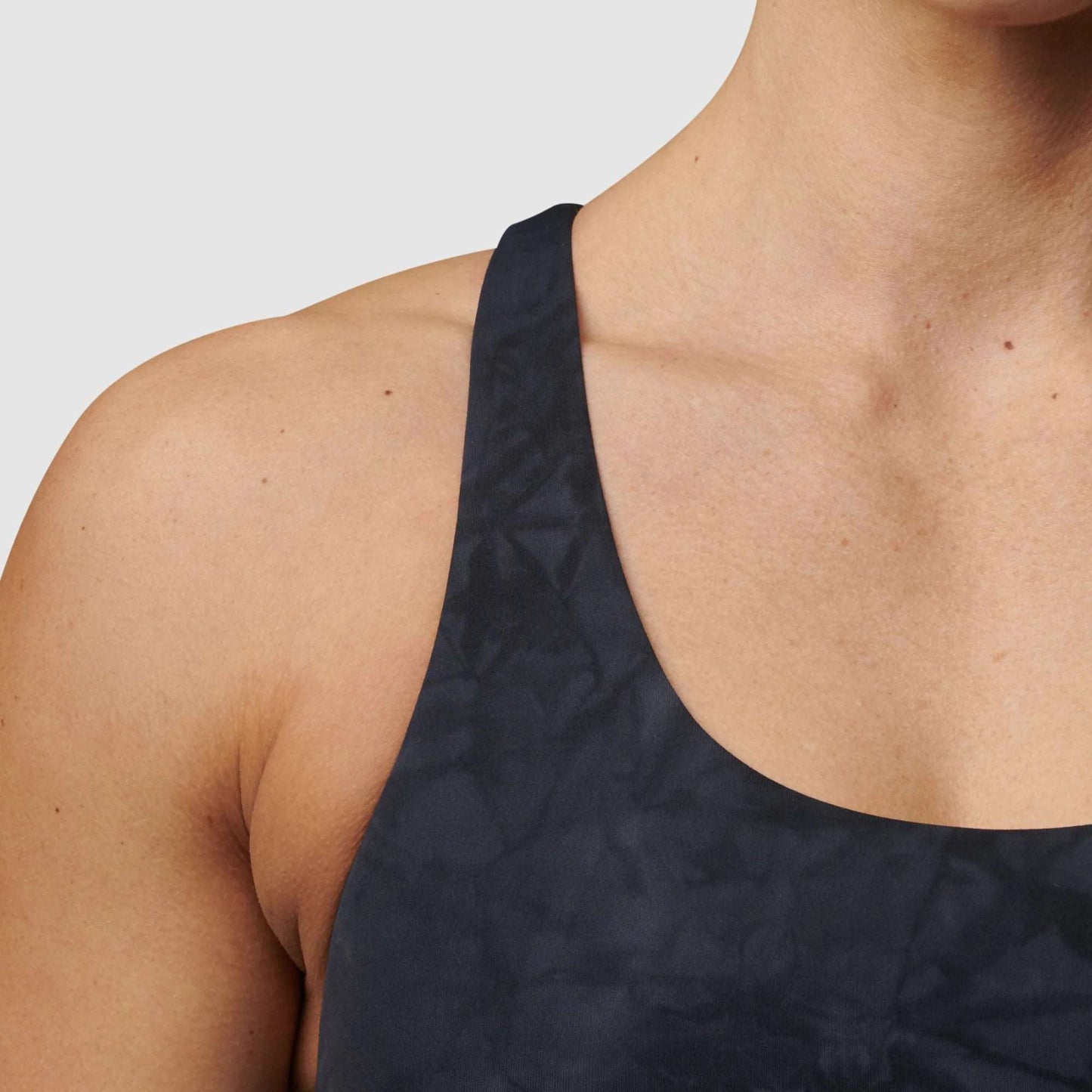 Crossfire Sports Bra (Obsidian)